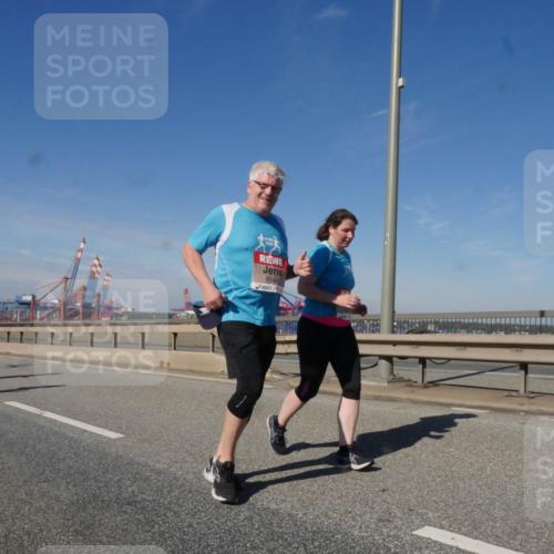 03.10.2025 - Köhlbrandbrückenlauf Matties Gatica Varas http://msf.ph/oto/9001621 03.10.2025 12:54:54 Position 2 6544 meine-sportfotos.de