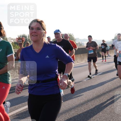 03.10.2025 - Köhlbrandbrückenlauf Fabian Wolf http://msf.ph/oto/9001639 03.10.2025 09:17:39 Position 3 3709, 6, 1401 meine-sportfotos.de