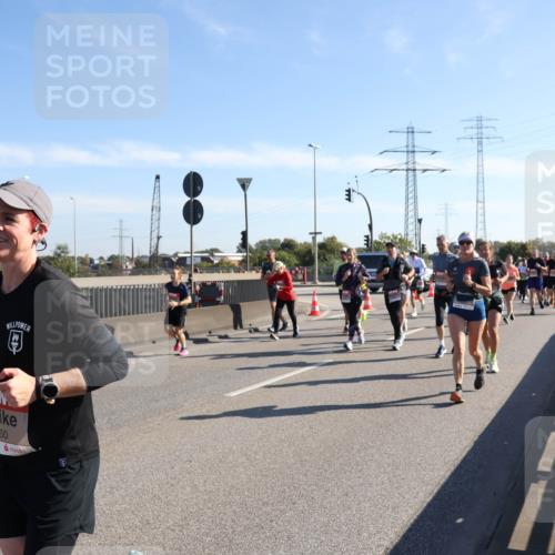 03.10.2025 - Köhlbrandbrückenlauf Julia Fischer http://msf.ph/oto/9001664 03.10.2025 12:18:01 Position 3  meine-sportfotos.de