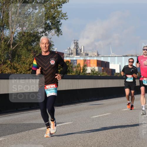 03.10.2025 - Köhlbrandbrückenlauf Luisa Fischer http://msf.ph/oto/9001704 03.10.2025 10:43:39 Position 3 1020 meine-sportfotos.de