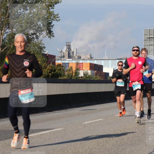 03.10.2025 - Köhlbrandbrückenlauf Luisa Fischer http://msf.ph/oto/9001711 03.10.2025 10:43:39 Position 3 1029 meine-sportfotos.de