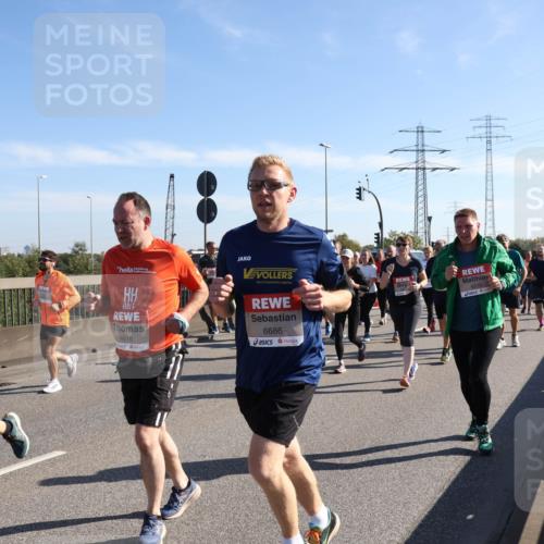 03.10.2025 - Köhlbrandbrückenlauf Julia Fischer http://msf.ph/oto/9001713 03.10.2025 12:18:09 Position 3 4616, 6686 meine-sportfotos.de