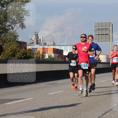 03.10.2025 - Köhlbrandbrückenlauf Luisa Fischer http://msf.ph/oto/9001714 03.10.2025 10:43:39 Position 3  meine-sportfotos.de