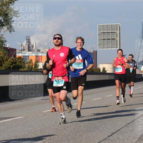 03.10.2025 - Köhlbrandbrückenlauf Luisa Fischer http://msf.ph/oto/9001731 03.10.2025 10:43:40 Position 3 961, 1230, 3249 meine-sportfotos.de