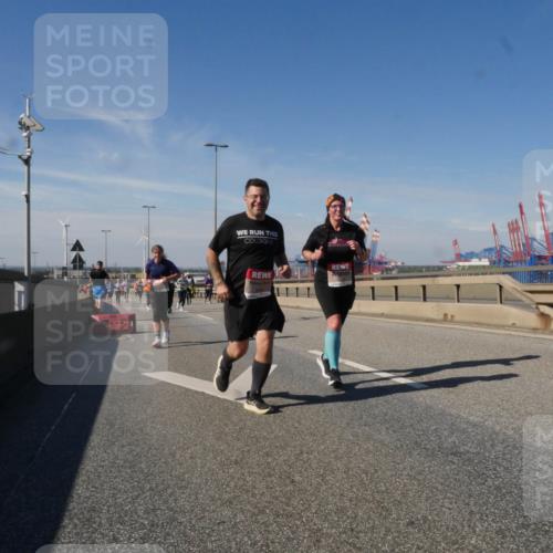 03.10.2025 - Köhlbrandbrückenlauf Matties Gatica Varas http://msf.ph/oto/9001733 03.10.2025 12:55:03 Position 2  meine-sportfotos.de
