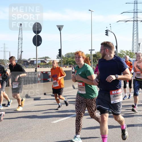 03.10.2025 - Köhlbrandbrückenlauf Julia Fischer http://msf.ph/oto/9001741 03.10.2025 12:18:13 Position 3 6513, 4291, 6660 meine-sportfotos.de