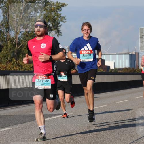03.10.2025 - Köhlbrandbrückenlauf Luisa Fischer http://msf.ph/oto/9001750 03.10.2025 10:43:42 Position 3 2961, 23, 1085, 1230, 3249 meine-sportfotos.de
