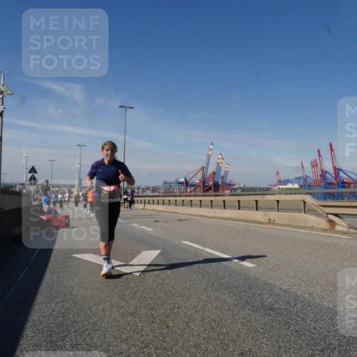 03.10.2025 - Köhlbrandbrückenlauf Matties Gatica Varas http://msf.ph/oto/9001762 03.10.2025 12:55:05 Position 2  meine-sportfotos.de