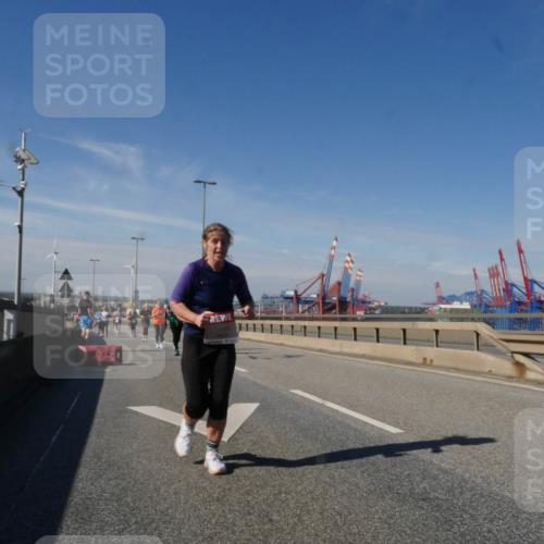 03.10.2025 - Köhlbrandbrückenlauf Matties Gatica Varas http://msf.ph/oto/9001769 03.10.2025 12:55:05 Position 2  meine-sportfotos.de