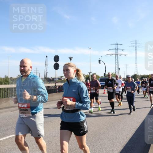 03.10.2025 - Köhlbrandbrückenlauf Julia Fischer http://msf.ph/oto/9001813 03.10.2025 12:18:36 Position 3 6416, 5129, 6763 meine-sportfotos.de