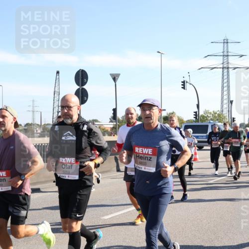 03.10.2025 - Köhlbrandbrückenlauf Julia Fischer http://msf.ph/oto/9001814 03.10.2025 12:18:37 Position 3 4539, 5059, 4833, 1887, 5678 meine-sportfotos.de
