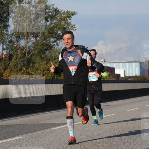 03.10.2025 - Köhlbrandbrückenlauf Luisa Fischer http://msf.ph/oto/9001854 03.10.2025 10:43:47 Position 3 1224 meine-sportfotos.de