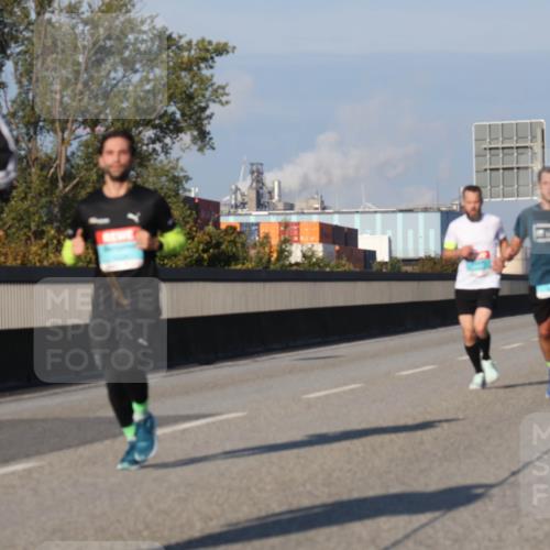 03.10.2025 - Köhlbrandbrückenlauf Luisa Fischer http://msf.ph/oto/9001877 03.10.2025 10:43:48 Position 3  meine-sportfotos.de