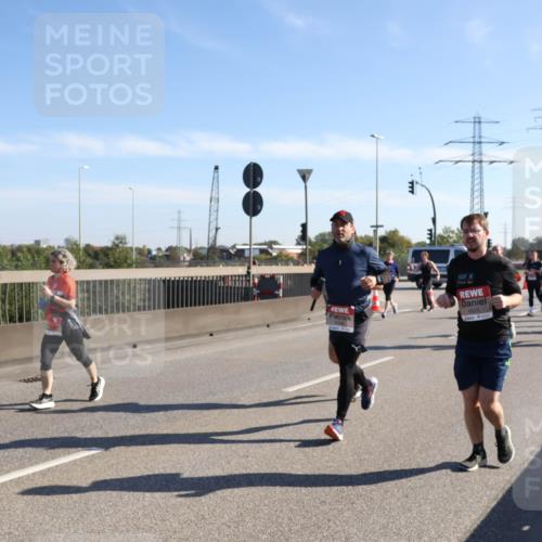 03.10.2025 - Köhlbrandbrückenlauf Julia Fischer http://msf.ph/oto/9001908 03.10.2025 12:18:53 Position 3 61, 4825 meine-sportfotos.de