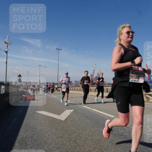 03.10.2025 - Köhlbrandbrückenlauf Matties Gatica Varas http://msf.ph/oto/9001948 03.10.2025 12:55:21 Position 2 4596 meine-sportfotos.de
