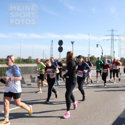 03.10.2025 - Köhlbrandbrückenlauf Julia Fischer http://msf.ph/oto/9001968 03.10.2025 12:19:00 Position 3  meine-sportfotos.de