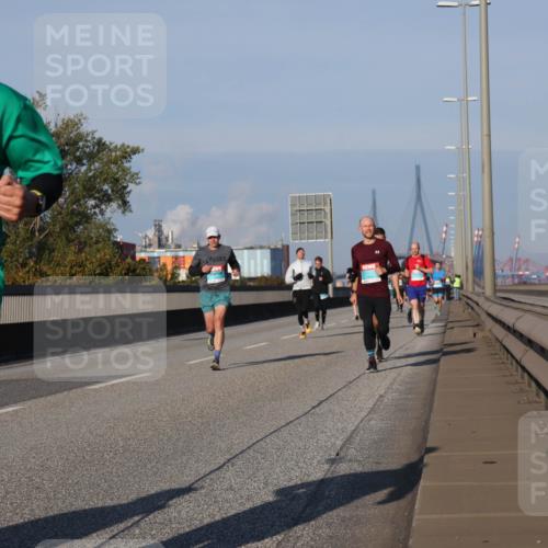 03.10.2025 - Köhlbrandbrückenlauf Luisa Fischer http://msf.ph/oto/9001995 03.10.2025 10:43:54 Position 3 3185 meine-sportfotos.de