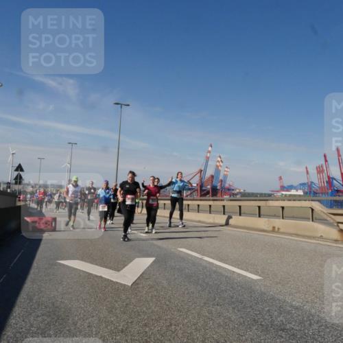 03.10.2025 - Köhlbrandbrückenlauf Matties Gatica Varas http://msf.ph/oto/9002023 03.10.2025 12:55:26 Position 2  meine-sportfotos.de