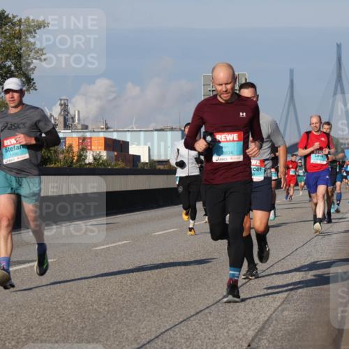 03.10.2025 - Köhlbrandbrückenlauf Luisa Fischer http://msf.ph/oto/9002030 03.10.2025 10:43:56 Position 3 1490, 8834 meine-sportfotos.de