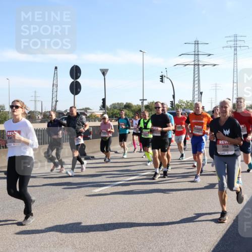 03.10.2025 - Köhlbrandbrückenlauf Julia Fischer http://msf.ph/oto/9002031 03.10.2025 12:19:12 Position 3  meine-sportfotos.de