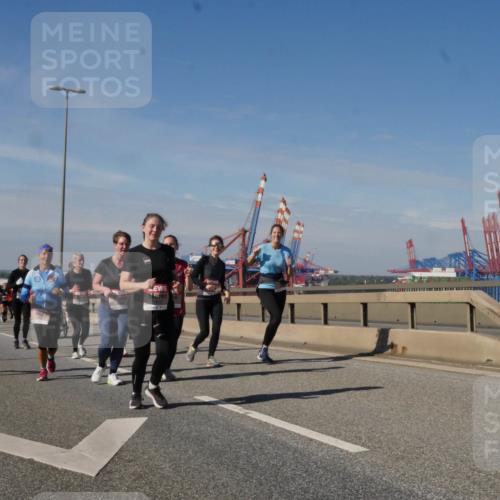 03.10.2025 - Köhlbrandbrückenlauf Matties Gatica Varas http://msf.ph/oto/9002039 03.10.2025 12:55:27 Position 2  meine-sportfotos.de