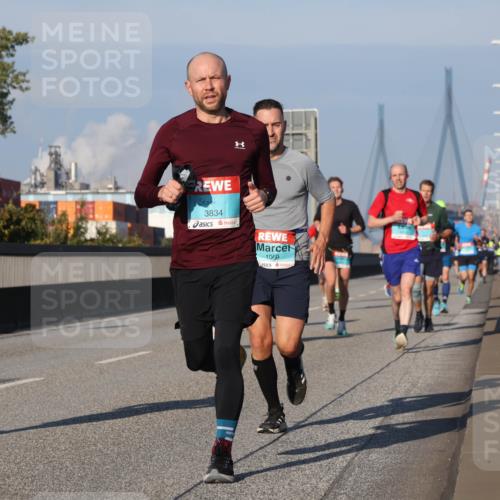 03.10.2025 - Köhlbrandbrückenlauf Luisa Fischer http://msf.ph/oto/9002041 03.10.2025 10:43:57 Position 3 490, 3834, 1069 meine-sportfotos.de