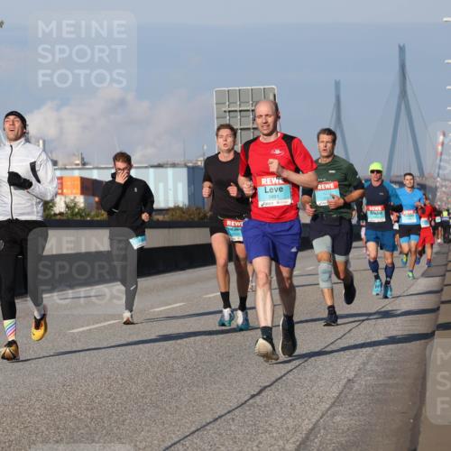 03.10.2025 - Köhlbrandbrückenlauf Luisa Fischer http://msf.ph/oto/9002091 03.10.2025 10:43:59 Position 3 3531, 3491 meine-sportfotos.de