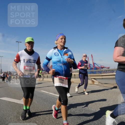 03.10.2025 - Köhlbrandbrückenlauf Matties Gatica Varas http://msf.ph/oto/9002092 03.10.2025 12:55:30 Position 2 4555, 4883 meine-sportfotos.de
