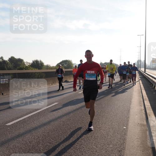 03.10.2025 - Köhlbrandbrückenlauf Fabian Wolf http://msf.ph/oto/9002104 03.10.2025 09:17:51 Position 3 1038 meine-sportfotos.de