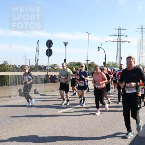 03.10.2025 - Köhlbrandbrückenlauf Julia Fischer http://msf.ph/oto/9002113 03.10.2025 12:19:21 Position 3 6286 meine-sportfotos.de