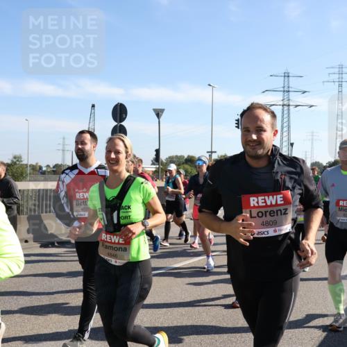 03.10.2025 - Köhlbrandbrückenlauf Julia Fischer http://msf.ph/oto/9002136 03.10.2025 12:19:24 Position 3 4728, 4846, 4809, 6301 meine-sportfotos.de