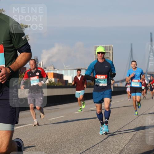 03.10.2025 - Köhlbrandbrückenlauf Luisa Fischer http://msf.ph/oto/9002173 03.10.2025 10:44:04 Position 3 35, 3763 meine-sportfotos.de