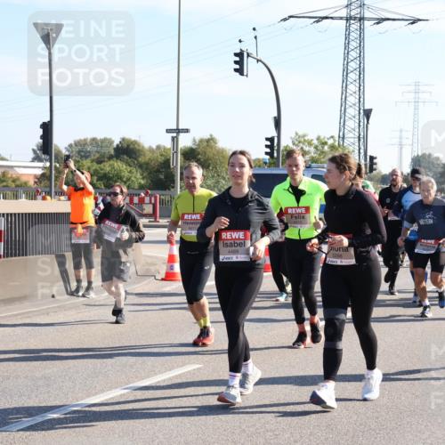 03.10.2025 - Köhlbrandbrückenlauf Julia Fischer http://msf.ph/oto/9002225 03.10.2025 12:19:35 Position 3 6211, 4489, 5288, 5816 meine-sportfotos.de