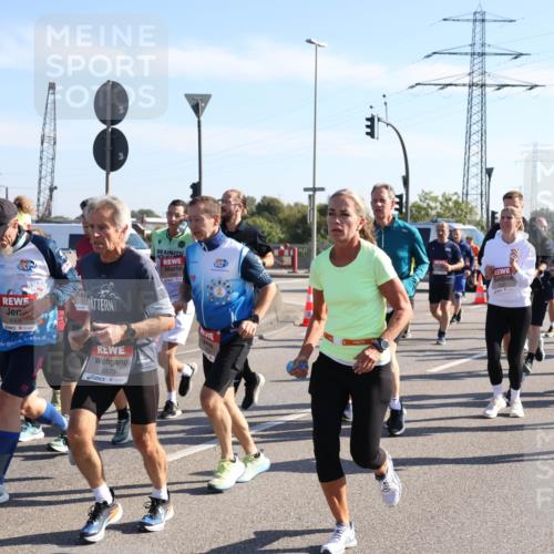 03.10.2025 - Köhlbrandbrückenlauf Julia Fischer http://msf.ph/oto/9002258 03.10.2025 12:19:39 Position 3 4306, 6573, 247, 6387, 56643 meine-sportfotos.de
