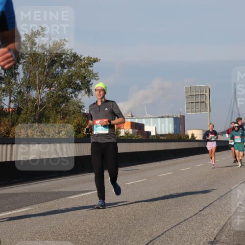 03.10.2025 - Köhlbrandbrückenlauf Luisa Fischer http://msf.ph/oto/9002260 03.10.2025 10:44:10 Position 3 1023, 1103 meine-sportfotos.de
