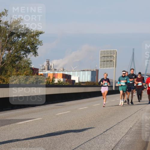 03.10.2025 - Köhlbrandbrückenlauf Luisa Fischer http://msf.ph/oto/9002286 03.10.2025 10:44:11 Position 3 1103 meine-sportfotos.de