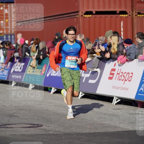03.10.2025 - Köhlbrandbrückenlauf Michael Burmester http://msf.ph/oto/9002309 03.10.2025 10:05:39 Ziel 1092, 1119, 1340, 1424, 1962, 2698, 2743, 3484, 3579, 3716 meine-sportfotos.de
