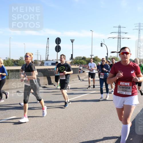 03.10.2025 - Köhlbrandbrückenlauf Julia Fischer http://msf.ph/oto/9002342 03.10.2025 12:19:53 Position 3 5038 meine-sportfotos.de