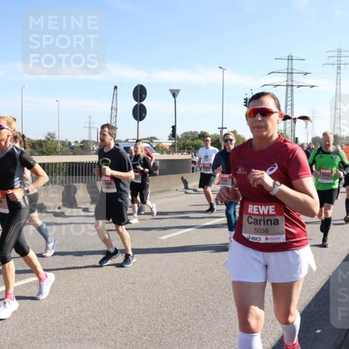 03.10.2025 - Köhlbrandbrückenlauf Julia Fischer http://msf.ph/oto/9002353 03.10.2025 12:19:53 Position 3 5038 meine-sportfotos.de