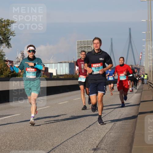 03.10.2025 - Köhlbrandbrückenlauf Luisa Fischer http://msf.ph/oto/9002373 03.10.2025 10:44:16 Position 3 1086, 1275, 3143 meine-sportfotos.de