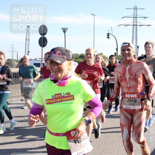 03.10.2025 - Köhlbrandbrückenlauf Julia Fischer http://msf.ph/oto/9002399 03.10.2025 12:19:59 Position 3 6117, 4736, 5929, 6188 meine-sportfotos.de