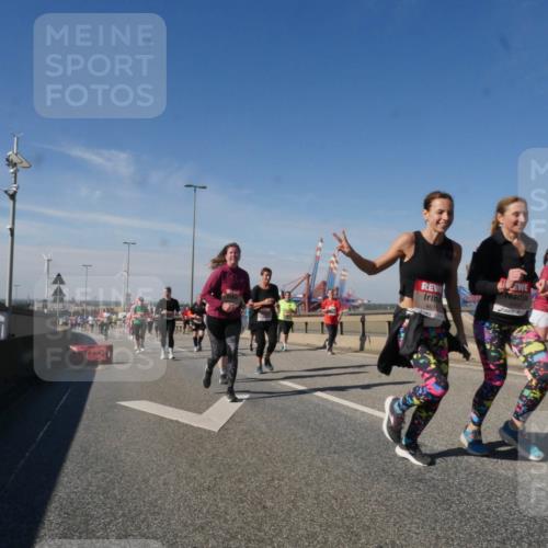 03.10.2025 - Köhlbrandbrückenlauf Matties Gatica Varas http://msf.ph/oto/9002420 03.10.2025 12:55:54 Position 2 4615 meine-sportfotos.de