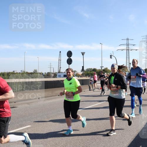 03.10.2025 - Köhlbrandbrückenlauf Julia Fischer http://msf.ph/oto/9002457 03.10.2025 12:20:05 Position 3  meine-sportfotos.de