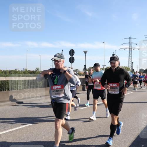03.10.2025 - Köhlbrandbrückenlauf Julia Fischer http://msf.ph/oto/9002485 03.10.2025 12:20:08 Position 3 5758, 4779 meine-sportfotos.de