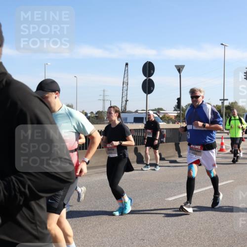 03.10.2025 - Köhlbrandbrückenlauf Julia Fischer http://msf.ph/oto/9002492 03.10.2025 12:20:09 Position 3  meine-sportfotos.de