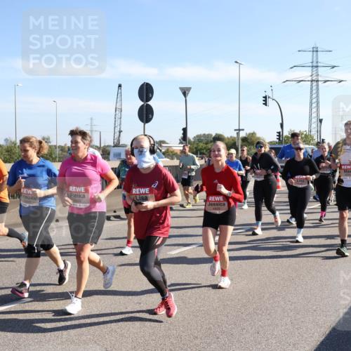 03.10.2025 - Köhlbrandbrückenlauf Julia Fischer http://msf.ph/oto/9002510 03.10.2025 12:20:14 Position 3 4900, 4829 meine-sportfotos.de