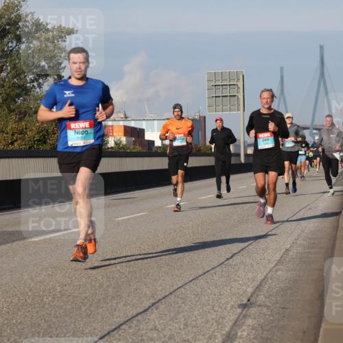 03.10.2025 - Köhlbrandbrückenlauf Luisa Fischer http://msf.ph/oto/9002524 03.10.2025 10:44:24 Position 3 3181 meine-sportfotos.de