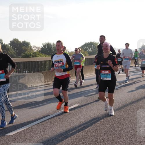 03.10.2025 - Köhlbrandbrückenlauf Fabian Wolf http://msf.ph/oto/9002557 03.10.2025 09:18:01 Position 3 3811, 2022, 1272 meine-sportfotos.de