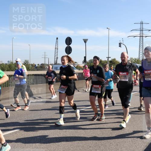 03.10.2025 - Köhlbrandbrückenlauf Julia Fischer http://msf.ph/oto/9002563 03.10.2025 12:20:21 Position 3 5092, 5709, 475, 6126 meine-sportfotos.de