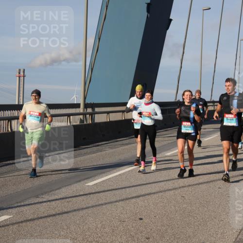 03.10.2025 - Köhlbrandbrückenlauf Julia Fischer http://msf.ph/oto/9002571 03.10.2025 09:42:20 Position 2 1776 meine-sportfotos.de